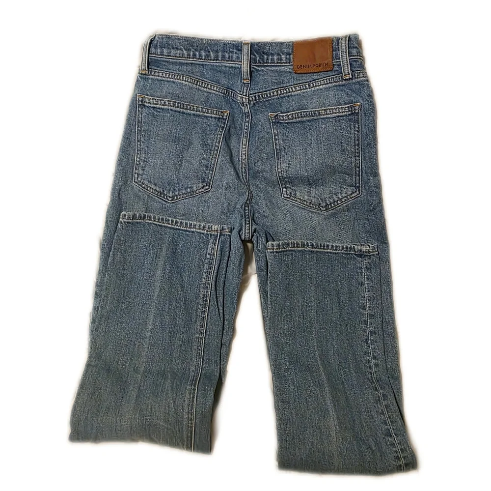 Aritzia Denim Forum Arlo High-Rise Straight Leg Light 28L Blue Jeans Size 26 - Picture 4 of 7